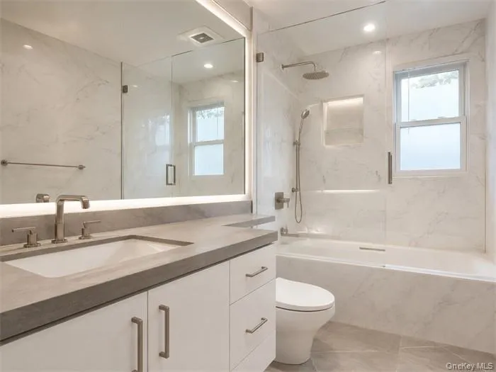 5 Eaton Road, Oyster Bay, NY, 3 Bedrooms Bedrooms, 7 Rooms Rooms,2 BathroomsBathrooms,Residential Lease,For Rent,Eaton,0,1001335 5 Eaton Road, Oyster Bay, NY, 3 Bedrooms Bedrooms, 7 Rooms Rooms,2 BathroomsBathrooms,Residential Lease,For Rent,Eaton,0,1001335