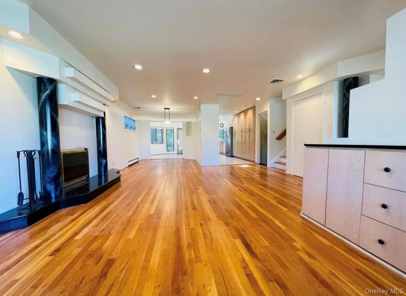 5 Eaton Road, Oyster Bay, NY, 3 Bedrooms Bedrooms, 7 Rooms Rooms,2 BathroomsBathrooms,Residential Lease,For Rent,Eaton,0,1001335 5 Eaton Road, Oyster Bay, NY, 3 Bedrooms Bedrooms, 7 Rooms Rooms,2 BathroomsBathrooms,Residential Lease,For Rent,Eaton,0,1001335