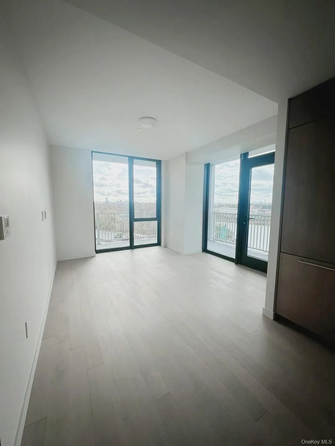 131-02A 40th Road, New York, NY, 2 Bedrooms Bedrooms, 4 Rooms Rooms,1 BathroomBathrooms,Residential Sale,For Rent,40th,0,1001338 131-02A 40th Road, New York, NY, 2 Bedrooms Bedrooms, 4 Rooms Rooms,1 BathroomBathrooms,Residential Sale,For Rent,40th,0,1001338
