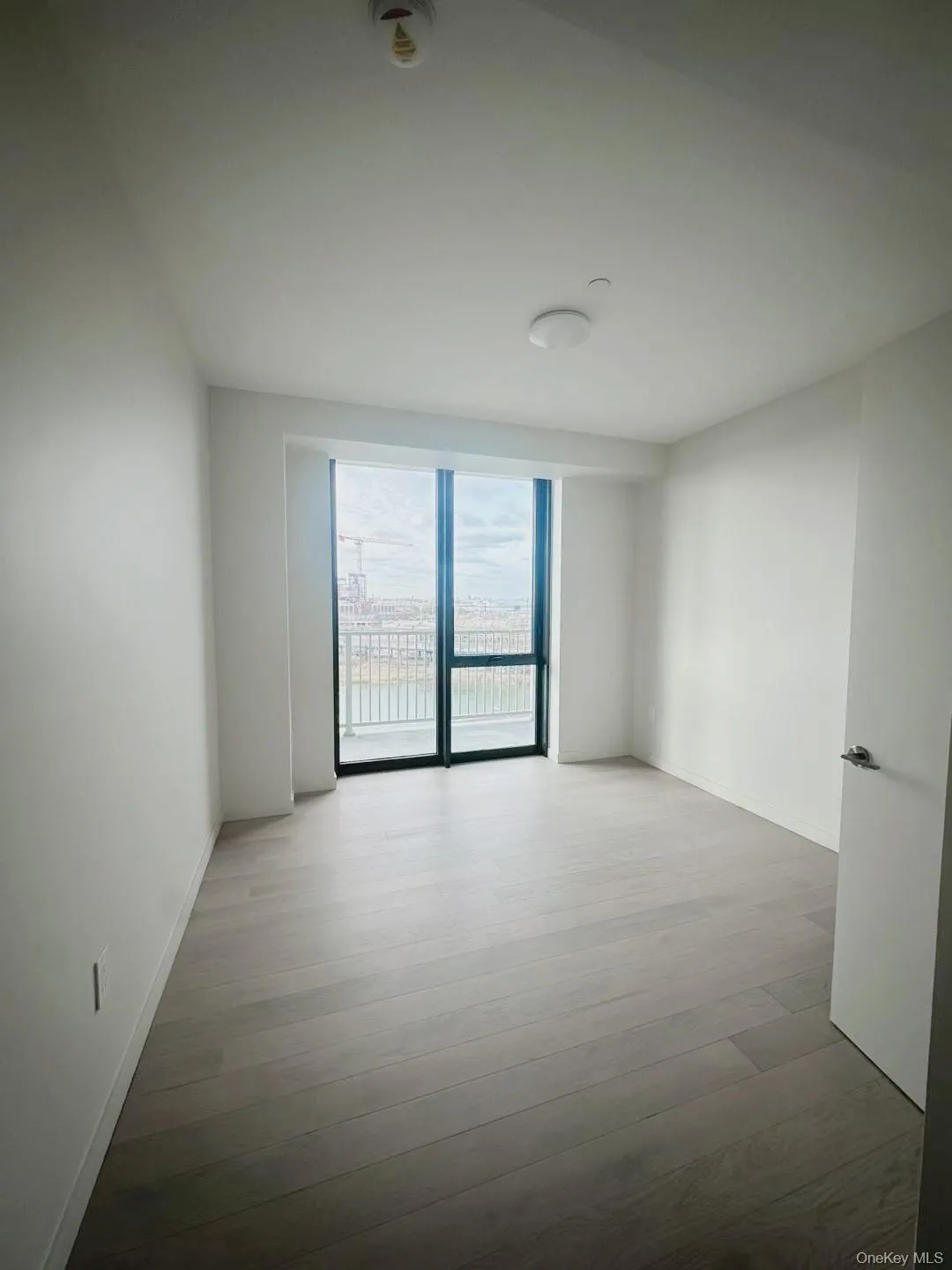 131-02A 40th Road, New York, NY, 2 Bedrooms Bedrooms, 4 Rooms Rooms,1 BathroomBathrooms,Residential Sale,For Rent,40th,0,1001338 131-02A 40th Road, New York, NY, 2 Bedrooms Bedrooms, 4 Rooms Rooms,1 BathroomBathrooms,Residential Sale,For Rent,40th,0,1001338