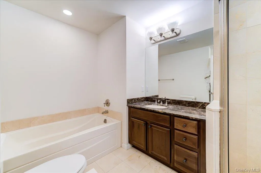 506 Southview Drive, Poughkeepsie, NY, 2 Bedrooms Bedrooms, 8 Rooms Rooms,2 BathroomsBathrooms,Residential,For Rent,Southview,0,1001356 506 Southview Drive, Poughkeepsie, NY, 2 Bedrooms Bedrooms, 8 Rooms Rooms,2 BathroomsBathrooms,Residential,For Rent,Southview,0,1001356