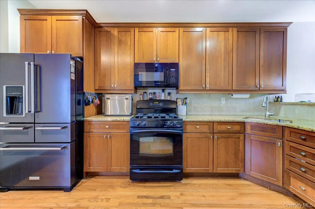 506 Southview Drive, Poughkeepsie, NY, 2 Bedrooms Bedrooms, 8 Rooms Rooms,2 BathroomsBathrooms,Residential,For Rent,Southview,0,1001356 506 Southview Drive, Poughkeepsie, NY, 2 Bedrooms Bedrooms, 8 Rooms Rooms,2 BathroomsBathrooms,Residential,For Rent,Southview,0,1001356