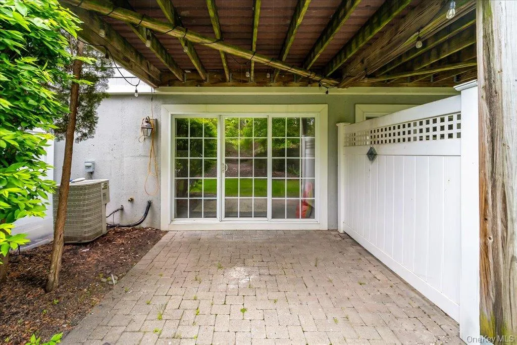 506 Southview Drive, Poughkeepsie, NY, 2 Bedrooms Bedrooms, 8 Rooms Rooms,2 BathroomsBathrooms,Residential,For Rent,Southview,0,1001356 506 Southview Drive, Poughkeepsie, NY, 2 Bedrooms Bedrooms, 8 Rooms Rooms,2 BathroomsBathrooms,Residential,For Rent,Southview,0,1001356