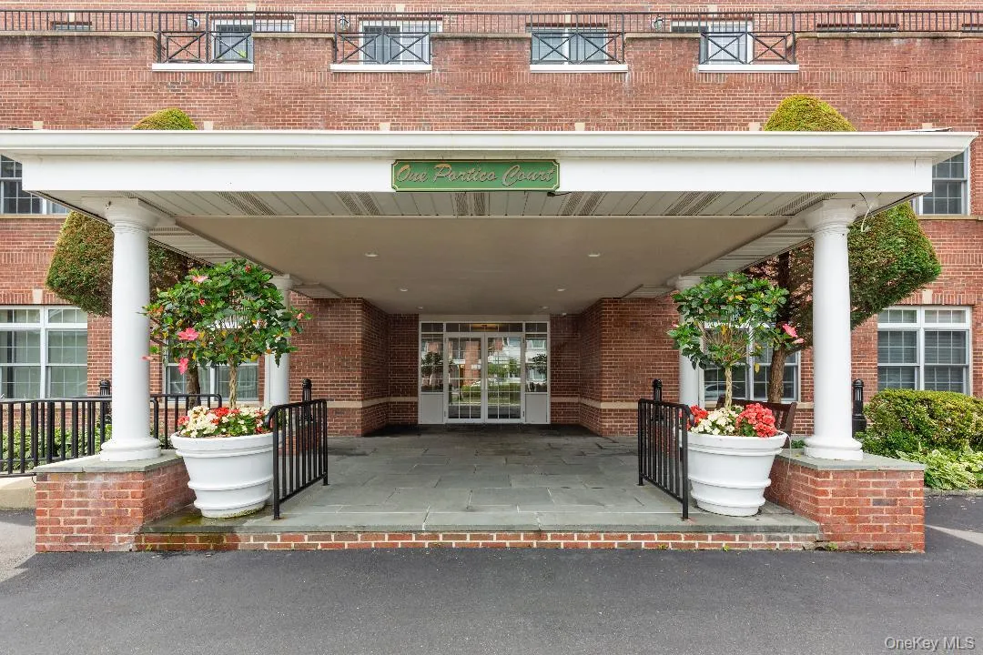 1 portico Court, North Hempstead, NY, 1 Bedroom Bedrooms, 3 Rooms Rooms,1 BathroomBathrooms,Residential Lease,For Rent,portico,0,1001360 1 portico Court, North Hempstead, NY, 1 Bedroom Bedrooms, 3 Rooms Rooms,1 BathroomBathrooms,Residential Lease,For Rent,portico,0,1001360