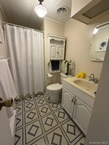 131 Village Circle, Brookhaven, NY, 2 Bedrooms Bedrooms, 6 Rooms Rooms,2 BathroomsBathrooms,Residential,For Rent,Village,0,1001366 131 Village Circle, Brookhaven, NY, 2 Bedrooms Bedrooms, 6 Rooms Rooms,2 BathroomsBathrooms,Residential,For Rent,Village,0,1001366