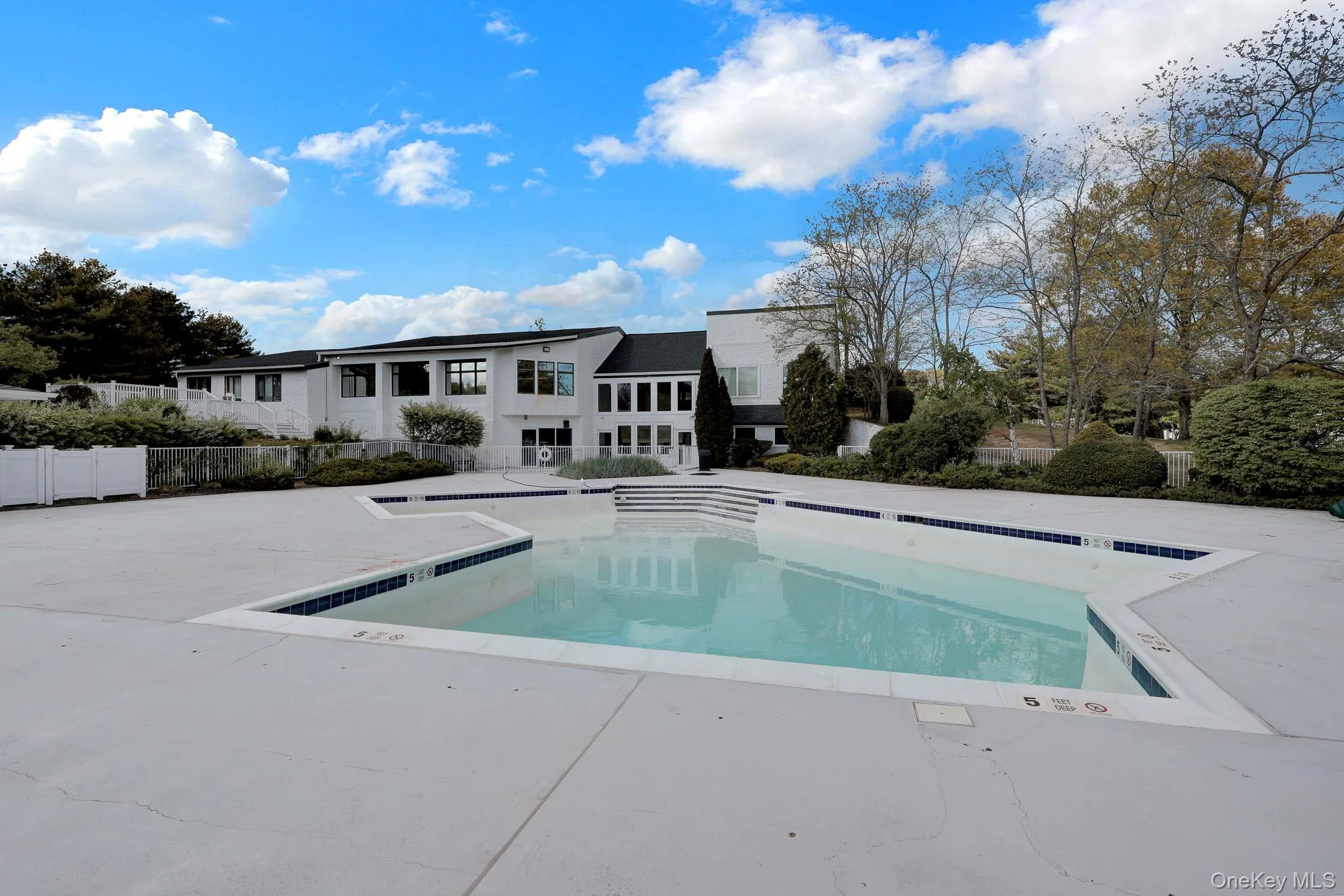131 Village Circle West, Brookhaven, NY, 2 Bedrooms Bedrooms, 6 Rooms Rooms,2 BathroomsBathrooms,Residential,For Rent,Village Circle West,0,1001366 131 Village Circle West, Brookhaven, NY, 2 Bedrooms Bedrooms, 6 Rooms Rooms,2 BathroomsBathrooms,Residential,For Rent,Village Circle West,0,1001366