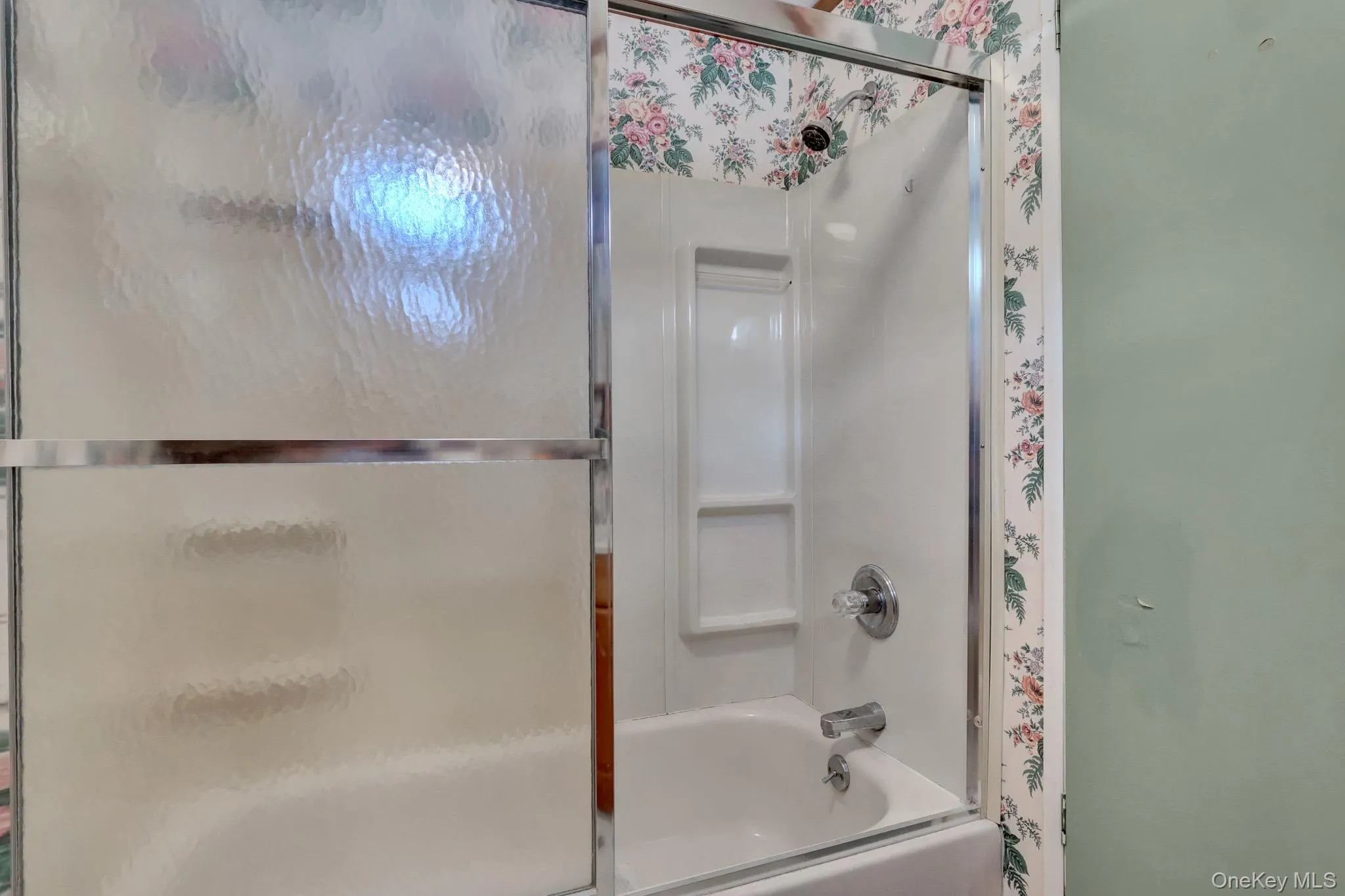 131 Village Circle West, Brookhaven, NY, 2 Bedrooms Bedrooms, 6 Rooms Rooms,2 BathroomsBathrooms,Residential,For Rent,Village Circle West,0,1001366 131 Village Circle West, Brookhaven, NY, 2 Bedrooms Bedrooms, 6 Rooms Rooms,2 BathroomsBathrooms,Residential,For Rent,Village Circle West,0,1001366