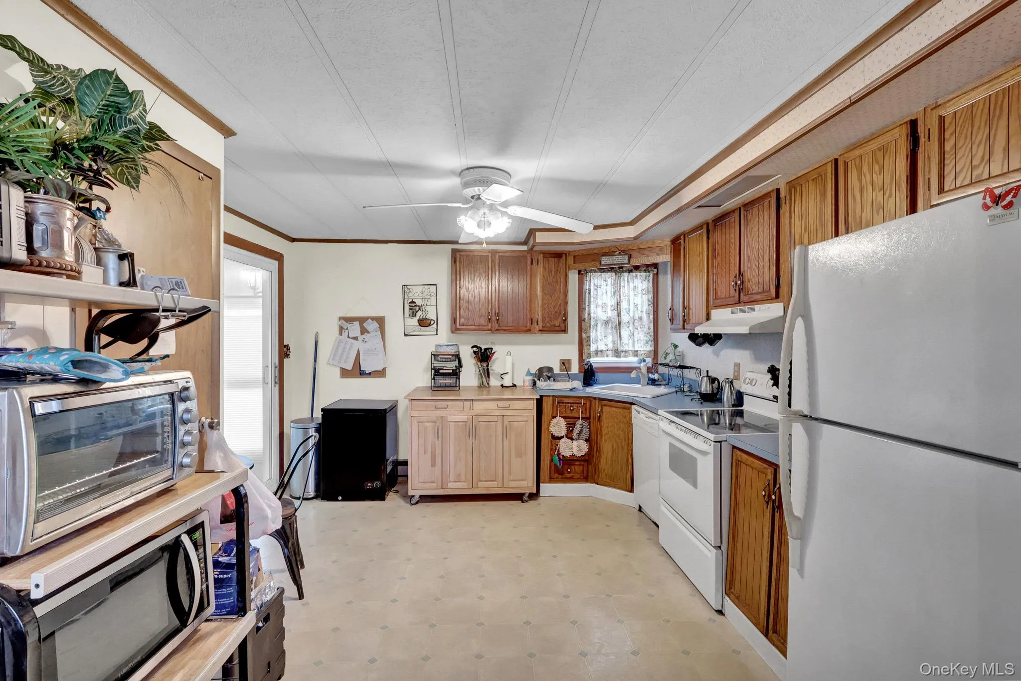 131 Village Circle West, Brookhaven, NY, 2 Bedrooms Bedrooms, 6 Rooms Rooms,2 BathroomsBathrooms,Residential,For Rent,Village Circle West,0,1001366 131 Village Circle West, Brookhaven, NY, 2 Bedrooms Bedrooms, 6 Rooms Rooms,2 BathroomsBathrooms,Residential,For Rent,Village Circle West,0,1001366