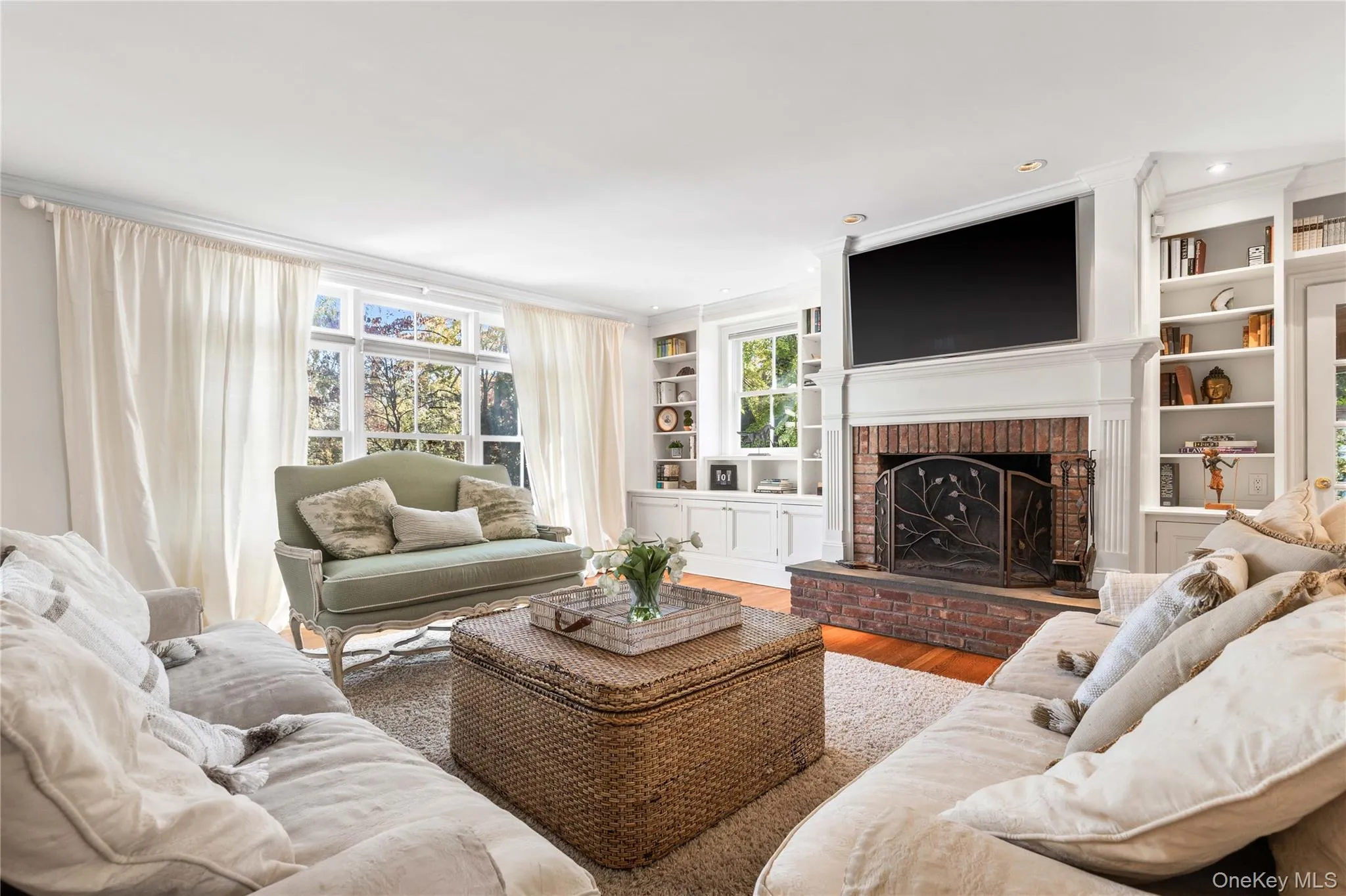 101 Milton Road, Rye City, NY, 5 Bedrooms Bedrooms, 10 Rooms Rooms,5 BathroomsBathrooms,Residential Lease,For Rent,Milton,0,1001368 101 Milton Road, Rye City, NY, 5 Bedrooms Bedrooms, 10 Rooms Rooms,5 BathroomsBathrooms,Residential Lease,For Rent,Milton,0,1001368