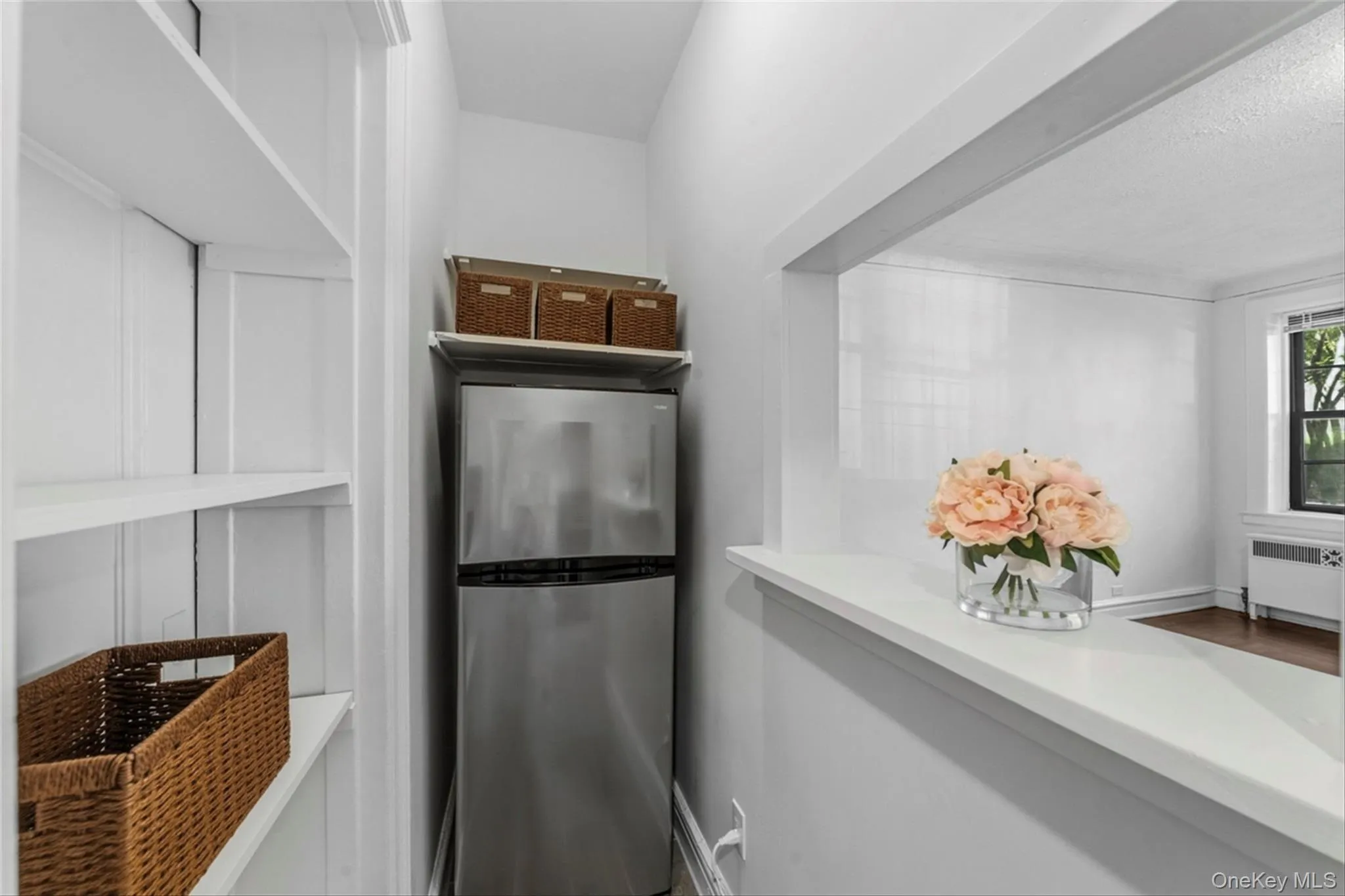 14 Chatsworth Avenue, Mamaroneck, NY, 1 Bedroom Bedrooms, 3 Rooms Rooms,1 BathroomBathrooms,Residential Lease,For Rent,Chatsworth,0,1001369 14 Chatsworth Avenue, Mamaroneck, NY, 1 Bedroom Bedrooms, 3 Rooms Rooms,1 BathroomBathrooms,Residential Lease,For Rent,Chatsworth,0,1001369