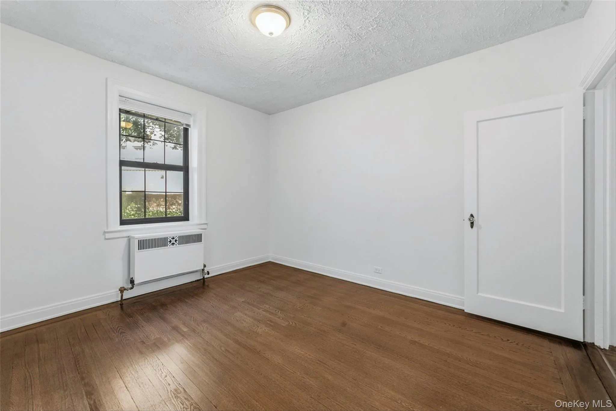 14 Chatsworth Avenue, Mamaroneck, NY, 1 Bedroom Bedrooms, 3 Rooms Rooms,1 BathroomBathrooms,Residential Lease,For Rent,Chatsworth,0,1001369 14 Chatsworth Avenue, Mamaroneck, NY, 1 Bedroom Bedrooms, 3 Rooms Rooms,1 BathroomBathrooms,Residential Lease,For Rent,Chatsworth,0,1001369
