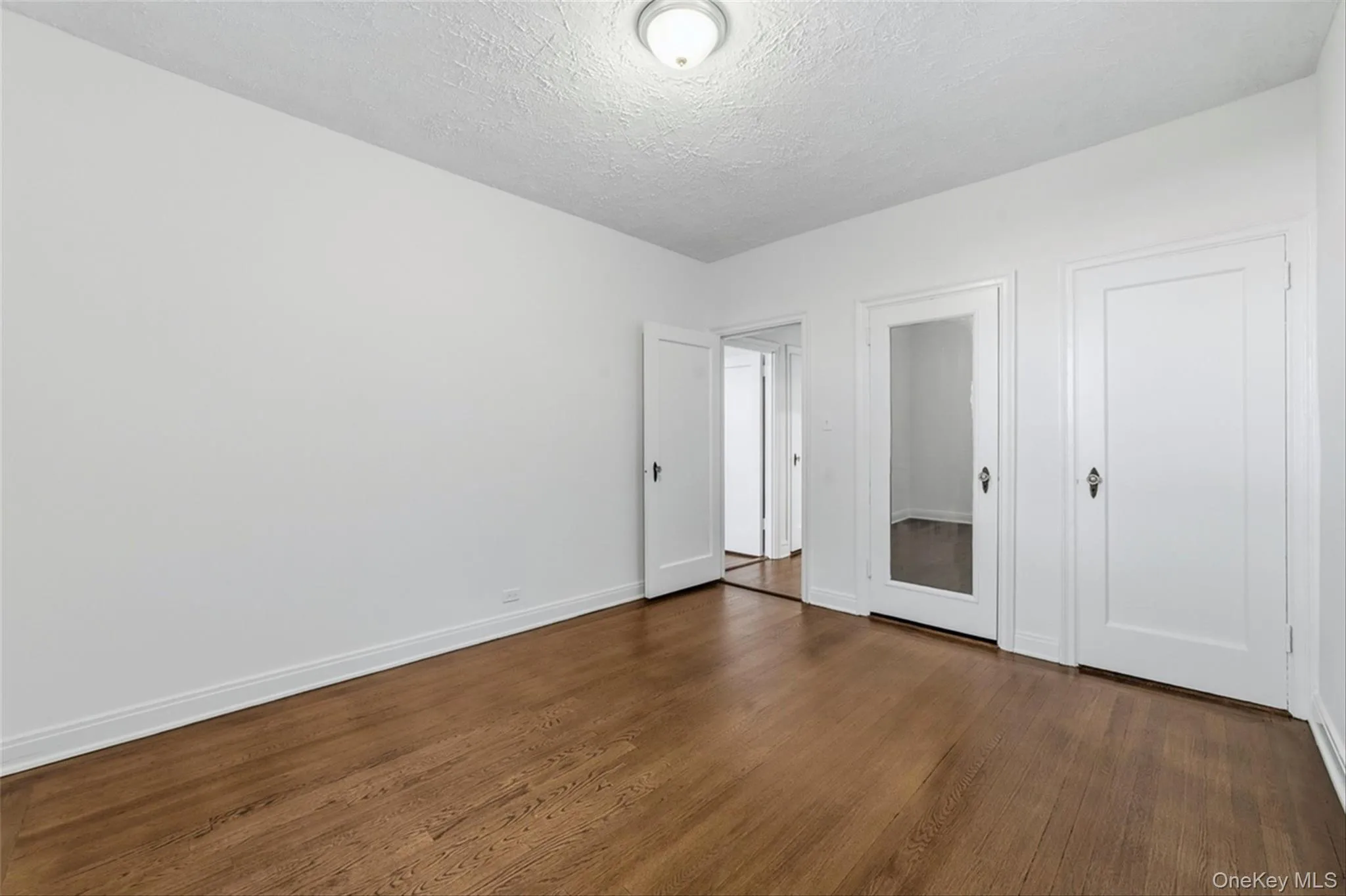 14 Chatsworth Avenue, Mamaroneck, NY, 1 Bedroom Bedrooms, 3 Rooms Rooms,1 BathroomBathrooms,Residential Lease,For Rent,Chatsworth,0,1001369 14 Chatsworth Avenue, Mamaroneck, NY, 1 Bedroom Bedrooms, 3 Rooms Rooms,1 BathroomBathrooms,Residential Lease,For Rent,Chatsworth,0,1001369