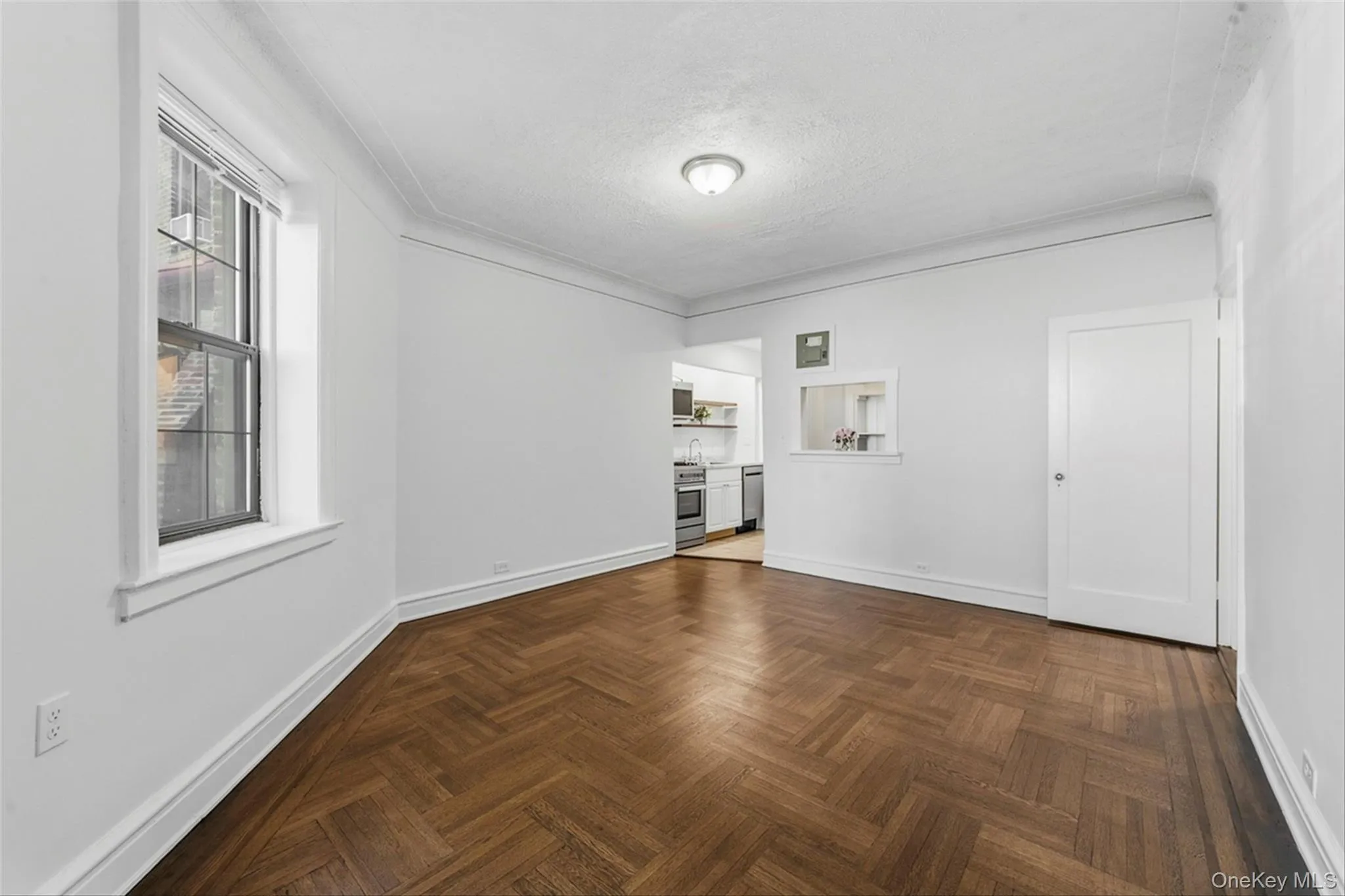 14 Chatsworth Avenue, Mamaroneck, NY, 1 Bedroom Bedrooms, 3 Rooms Rooms,1 BathroomBathrooms,Residential Lease,For Rent,Chatsworth,0,1001369 14 Chatsworth Avenue, Mamaroneck, NY, 1 Bedroom Bedrooms, 3 Rooms Rooms,1 BathroomBathrooms,Residential Lease,For Rent,Chatsworth,0,1001369