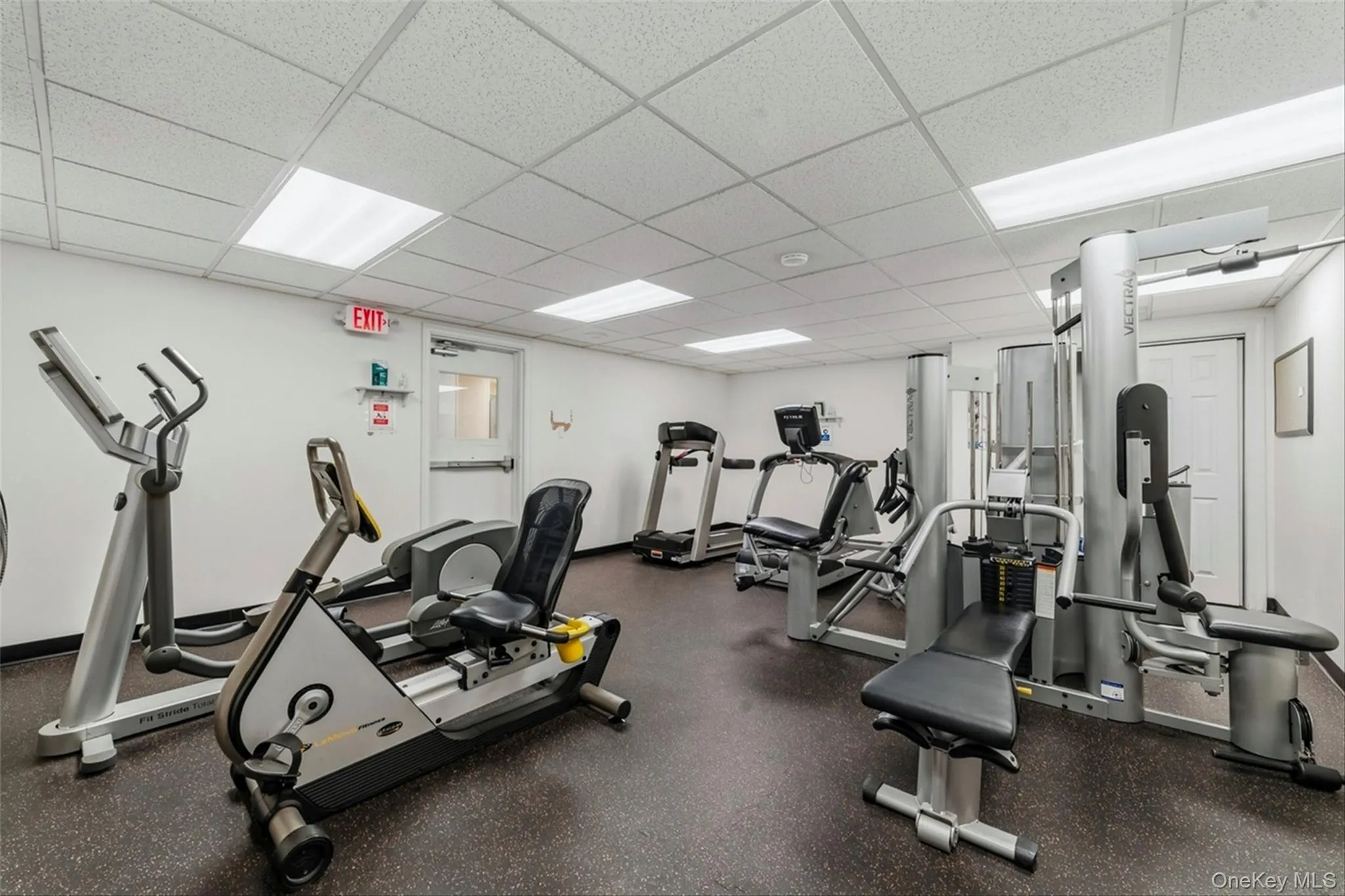 14 Chatsworth Avenue, Mamaroneck, NY, 1 Bedroom Bedrooms, 3 Rooms Rooms,1 BathroomBathrooms,Residential Lease,For Rent,Chatsworth,0,1001369 14 Chatsworth Avenue, Mamaroneck, NY, 1 Bedroom Bedrooms, 3 Rooms Rooms,1 BathroomBathrooms,Residential Lease,For Rent,Chatsworth,0,1001369