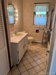 Second floor full bath Second floor full bath