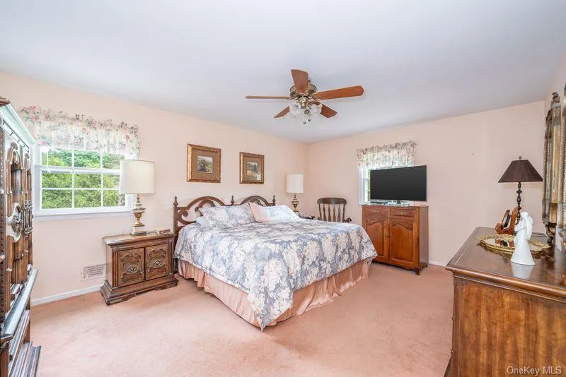 40 Hanson Lane, New Rochelle, NY, 5 Bedrooms Bedrooms, 10 Rooms Rooms,3 BathroomsBathrooms,Residential,For Rent,Hanson,0,1001374 40 Hanson Lane, New Rochelle, NY, 5 Bedrooms Bedrooms, 10 Rooms Rooms,3 BathroomsBathrooms,Residential,For Rent,Hanson,0,1001374