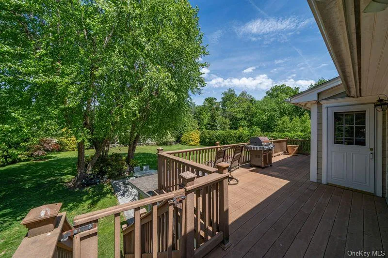 40 Hanson Lane, New Rochelle, NY, 5 Bedrooms Bedrooms, 10 Rooms Rooms,3 BathroomsBathrooms,Residential,For Rent,Hanson,0,1001374 40 Hanson Lane, New Rochelle, NY, 5 Bedrooms Bedrooms, 10 Rooms Rooms,3 BathroomsBathrooms,Residential,For Rent,Hanson,0,1001374