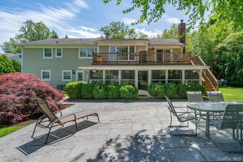 40 Hanson Lane, New Rochelle, NY, 5 Bedrooms Bedrooms, 10 Rooms Rooms,3 BathroomsBathrooms,Residential,For Rent,Hanson,0,1001374 40 Hanson Lane, New Rochelle, NY, 5 Bedrooms Bedrooms, 10 Rooms Rooms,3 BathroomsBathrooms,Residential,For Rent,Hanson,0,1001374