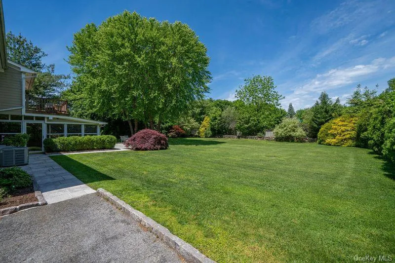40 Hanson Lane, New Rochelle, NY, 5 Bedrooms Bedrooms, 10 Rooms Rooms,3 BathroomsBathrooms,Residential,For Rent,Hanson,0,1001374 40 Hanson Lane, New Rochelle, NY, 5 Bedrooms Bedrooms, 10 Rooms Rooms,3 BathroomsBathrooms,Residential,For Rent,Hanson,0,1001374