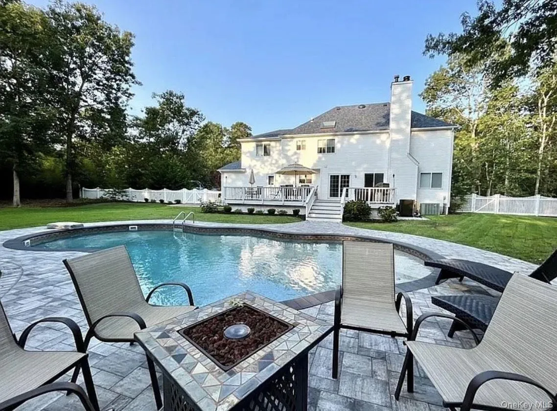 15 Silas Woods Road, Brookhaven, NY, 5 Bedrooms Bedrooms, 10 Rooms Rooms,3 BathroomsBathrooms,Residential,For Rent,Silas Woods,0,1001375 15 Silas Woods Road, Brookhaven, NY, 5 Bedrooms Bedrooms, 10 Rooms Rooms,3 BathroomsBathrooms,Residential,For Rent,Silas Woods,0,1001375