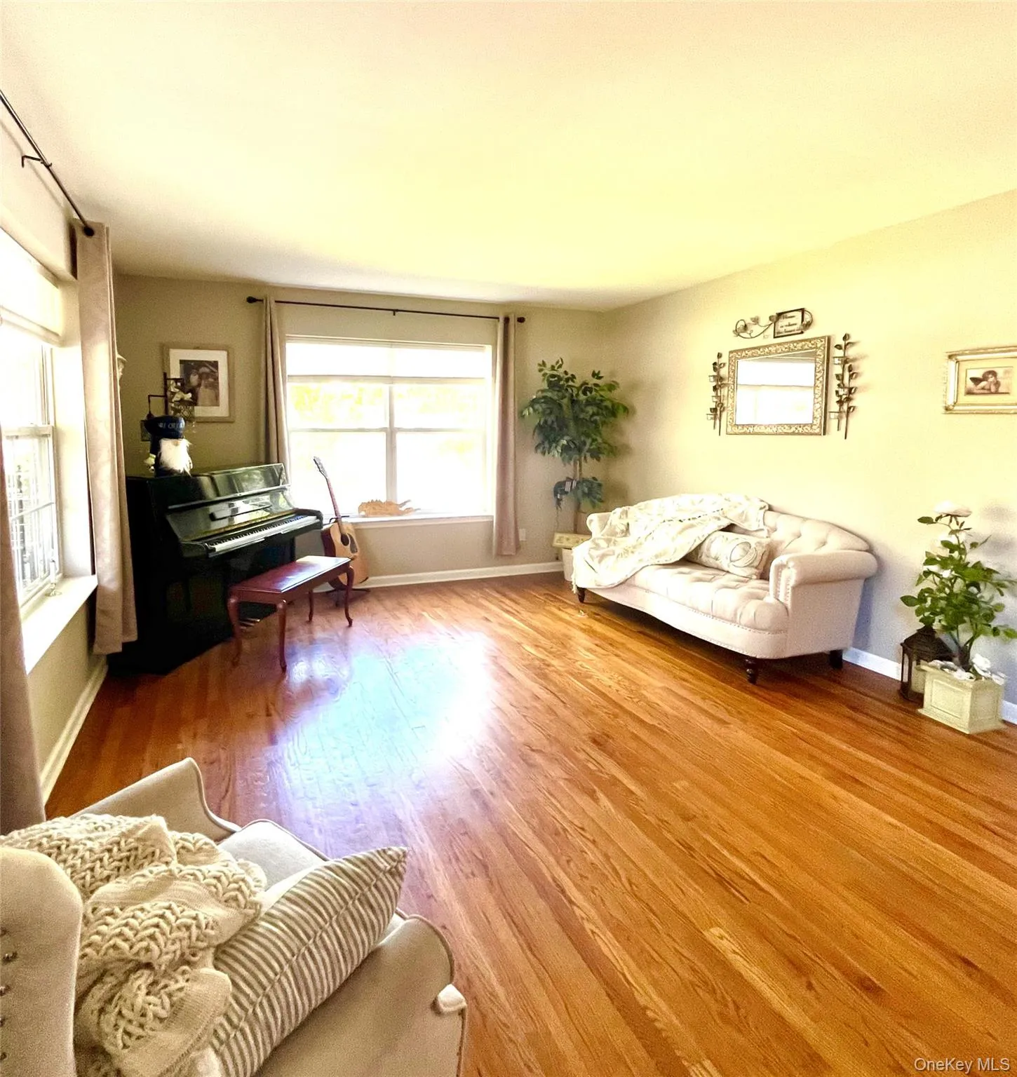 15 Silas Woods Road, Brookhaven, NY, 5 Bedrooms Bedrooms, 10 Rooms Rooms,3 BathroomsBathrooms,Residential,For Rent,Silas Woods,0,1001375 15 Silas Woods Road, Brookhaven, NY, 5 Bedrooms Bedrooms, 10 Rooms Rooms,3 BathroomsBathrooms,Residential,For Rent,Silas Woods,0,1001375