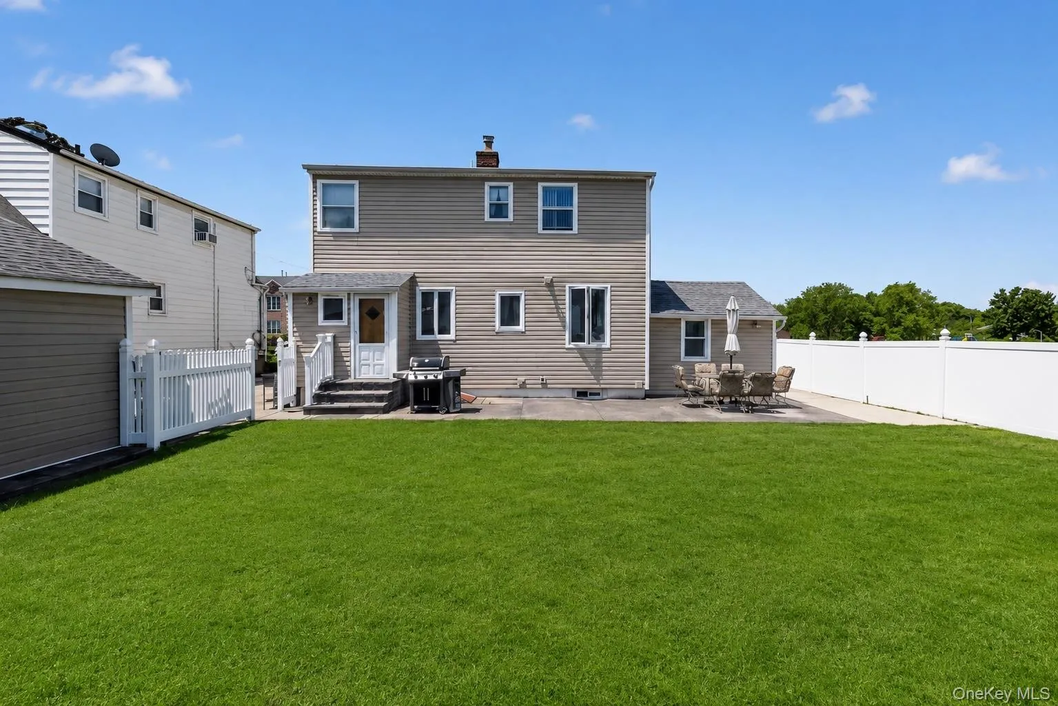 56 Dail Street, North Hempstead, NY, 5 Bedrooms Bedrooms, 10 Rooms Rooms,2 BathroomsBathrooms,Residential,For Rent,Dail,0,1001377 56 Dail Street, North Hempstead, NY, 5 Bedrooms Bedrooms, 10 Rooms Rooms,2 BathroomsBathrooms,Residential,For Rent,Dail,0,1001377