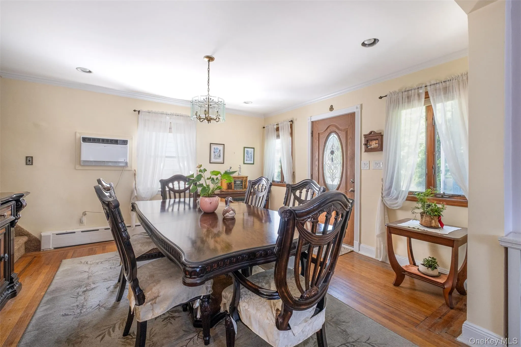 56 Dail Street, North Hempstead, NY, 5 Bedrooms Bedrooms, 10 Rooms Rooms,2 BathroomsBathrooms,Residential,For Rent,Dail,0,1001377 56 Dail Street, North Hempstead, NY, 5 Bedrooms Bedrooms, 10 Rooms Rooms,2 BathroomsBathrooms,Residential,For Rent,Dail,0,1001377