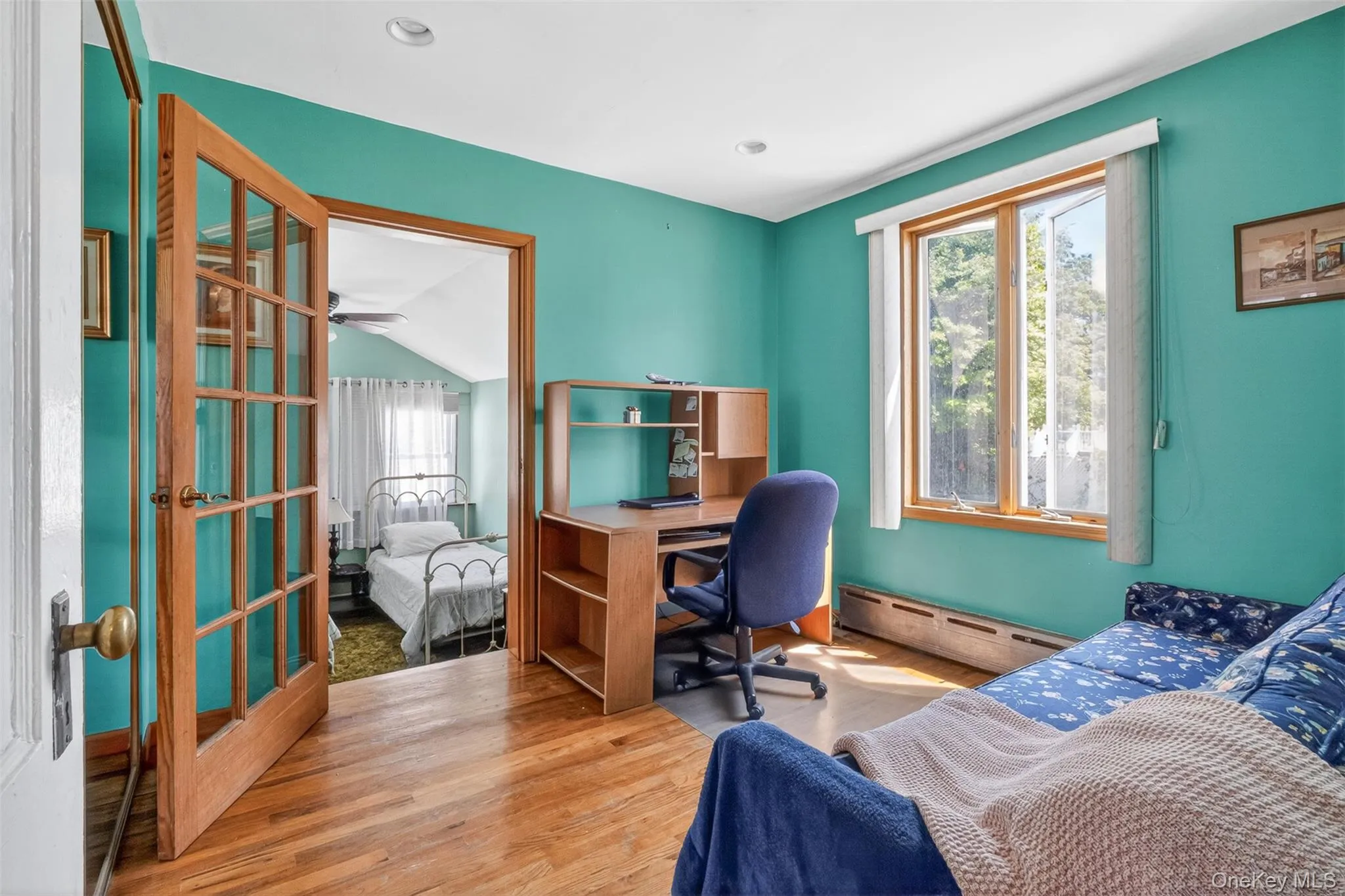 First floor bedroom/office First floor bedroom/office