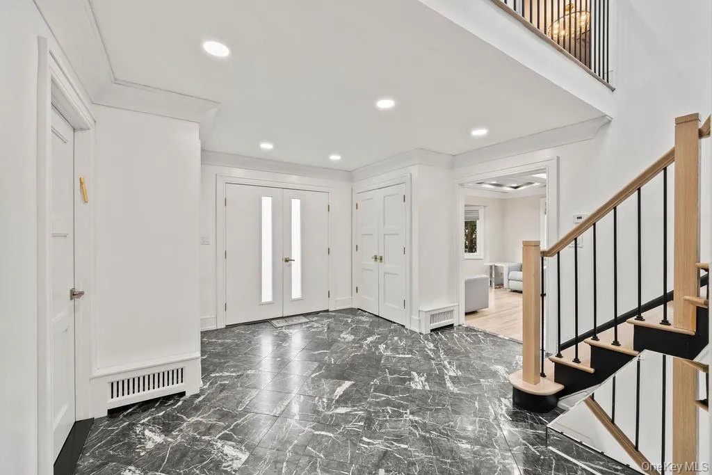 20 Algonquin Circle, Ramapo, NY, 7 Bedrooms Bedrooms, 18 Rooms Rooms,3 BathroomsBathrooms,Residential Sale,For Rent,Algonquin,0,1001379 20 Algonquin Circle, Ramapo, NY, 7 Bedrooms Bedrooms, 18 Rooms Rooms,3 BathroomsBathrooms,Residential Sale,For Rent,Algonquin,0,1001379