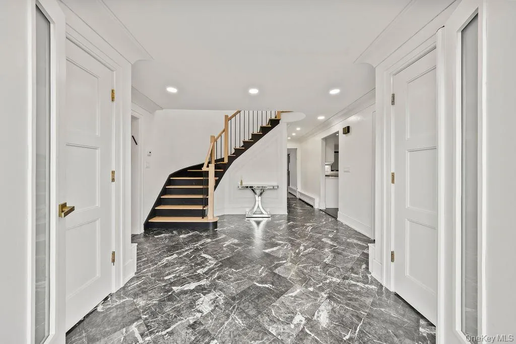 20 Algonquin Circle, Ramapo, NY, 7 Bedrooms Bedrooms, 18 Rooms Rooms,3 BathroomsBathrooms,Residential Sale,For Rent,Algonquin,0,1001379 20 Algonquin Circle, Ramapo, NY, 7 Bedrooms Bedrooms, 18 Rooms Rooms,3 BathroomsBathrooms,Residential Sale,For Rent,Algonquin,0,1001379