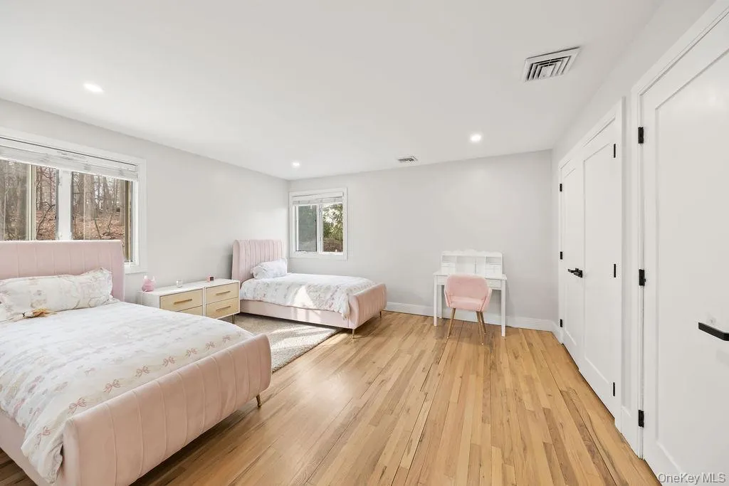 20 Algonquin Circle, Ramapo, NY, 7 Bedrooms Bedrooms, 18 Rooms Rooms,3 BathroomsBathrooms,Residential Sale,For Rent,Algonquin,0,1001379 20 Algonquin Circle, Ramapo, NY, 7 Bedrooms Bedrooms, 18 Rooms Rooms,3 BathroomsBathrooms,Residential Sale,For Rent,Algonquin,0,1001379