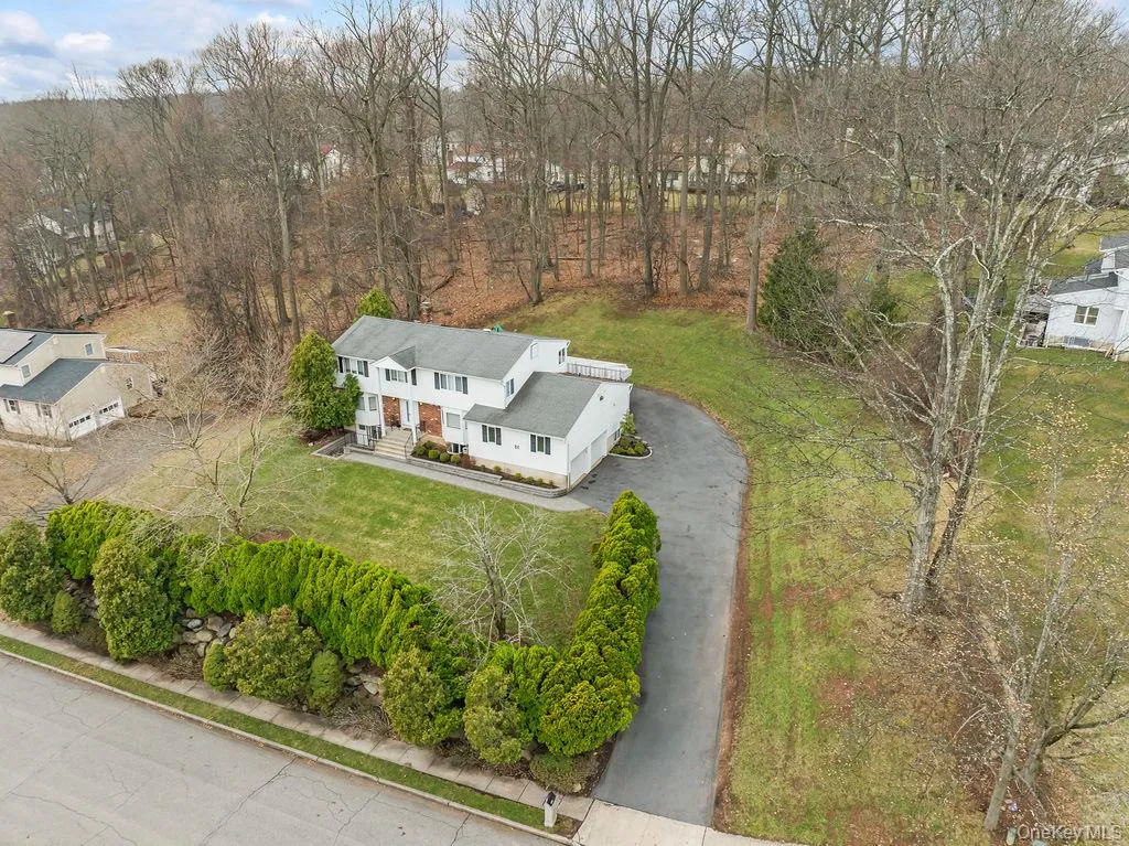 20 Algonquin Circle, Ramapo, NY, 7 Bedrooms Bedrooms, 18 Rooms Rooms,3 BathroomsBathrooms,Residential Sale,For Rent,Algonquin,0,1001379 20 Algonquin Circle, Ramapo, NY, 7 Bedrooms Bedrooms, 18 Rooms Rooms,3 BathroomsBathrooms,Residential Sale,For Rent,Algonquin,0,1001379