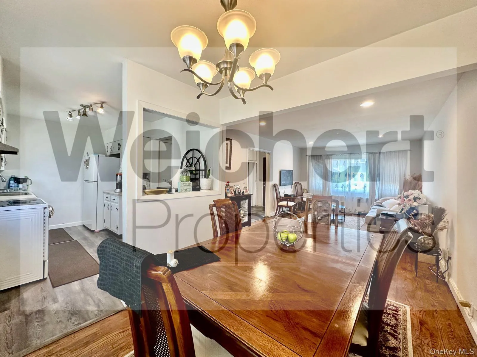 211 22nd, Huntington, NY, 3 Bedrooms Bedrooms, 6 Rooms Rooms,1 BathroomBathrooms,Residential Lease,For Rent,22nd,0,1001380 211 22nd, Huntington, NY, 3 Bedrooms Bedrooms, 6 Rooms Rooms,1 BathroomBathrooms,Residential Lease,For Rent,22nd,0,1001380