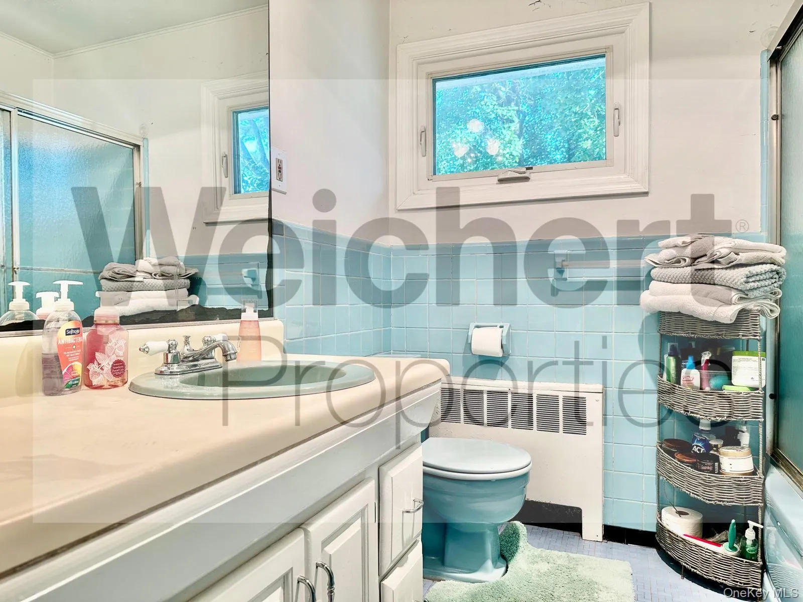 211 22nd, Huntington, NY, 3 Bedrooms Bedrooms, 6 Rooms Rooms,1 BathroomBathrooms,Residential Lease,For Rent,22nd,0,1001380 211 22nd, Huntington, NY, 3 Bedrooms Bedrooms, 6 Rooms Rooms,1 BathroomBathrooms,Residential Lease,For Rent,22nd,0,1001380