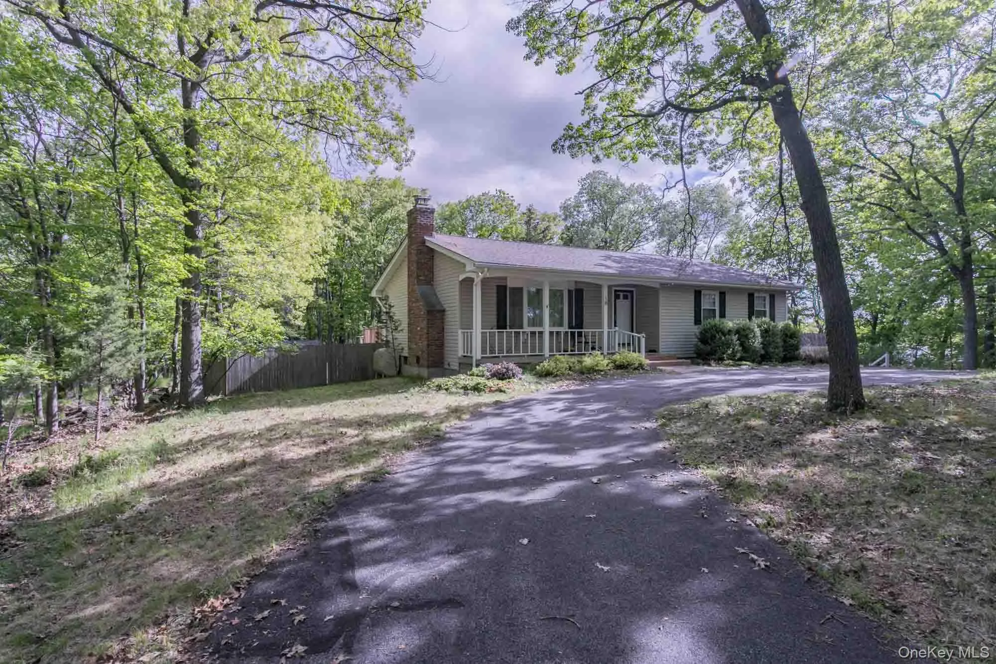 18 Southside Drive, Chester Town, NY, 4 Bedrooms Bedrooms, 10 Rooms Rooms,3 BathroomsBathrooms,Residential Sale,For Rent,Southside,0,1001395 18 Southside Drive, Chester Town, NY, 4 Bedrooms Bedrooms, 10 Rooms Rooms,3 BathroomsBathrooms,Residential Sale,For Rent,Southside,0,1001395