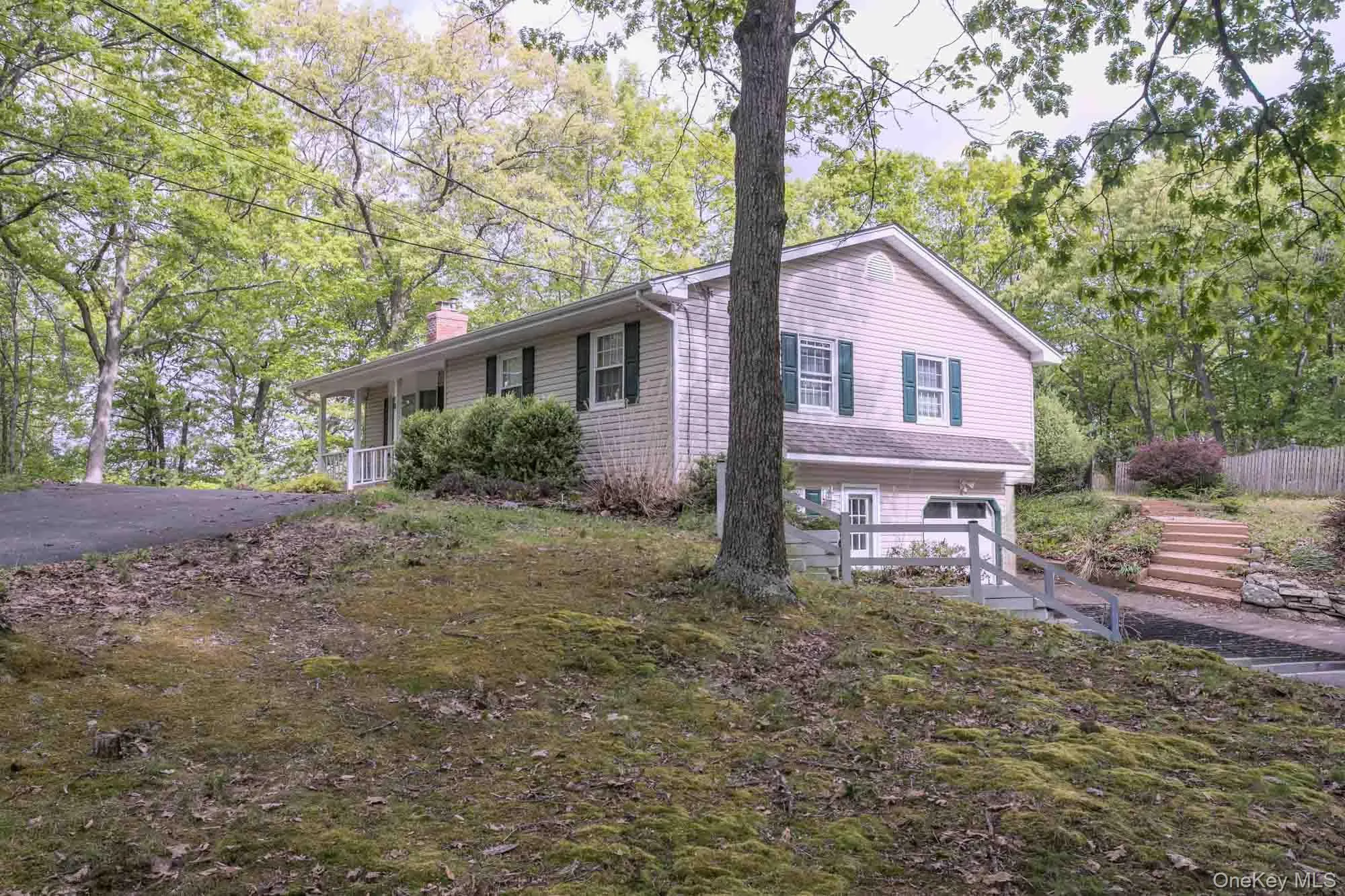 18 Southside Drive, Chester Town, NY, 4 Bedrooms Bedrooms, 10 Rooms Rooms,3 BathroomsBathrooms,Residential Sale,For Rent,Southside,0,1001395 18 Southside Drive, Chester Town, NY, 4 Bedrooms Bedrooms, 10 Rooms Rooms,3 BathroomsBathrooms,Residential Sale,For Rent,Southside,0,1001395
