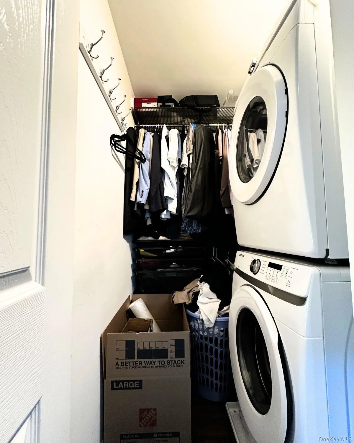 13 Granada Crescent, White Plains, NY, 2 Bedrooms Bedrooms, 5 Rooms Rooms,2 BathroomsBathrooms,Residential Lease,For Rent,Granada,0,1001398 13 Granada Crescent, White Plains, NY, 2 Bedrooms Bedrooms, 5 Rooms Rooms,2 BathroomsBathrooms,Residential Lease,For Rent,Granada,0,1001398