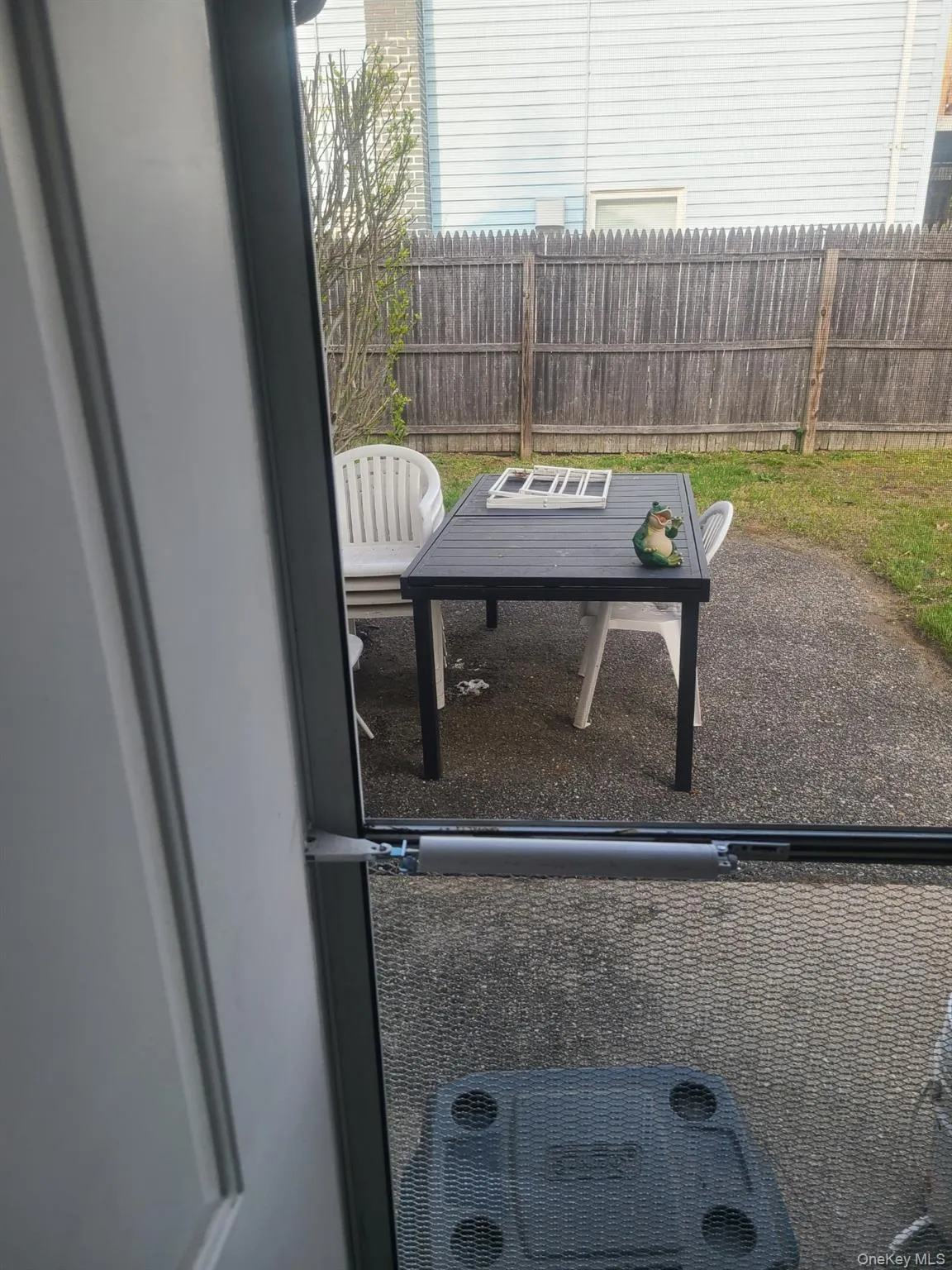 4 Walnut Street, Islip, NY, 1 Bedroom Bedrooms, 3 Rooms Rooms,1 BathroomBathrooms,Residential Lease,For Rent,Walnut,0,1001399 4 Walnut Street, Islip, NY, 1 Bedroom Bedrooms, 3 Rooms Rooms,1 BathroomBathrooms,Residential Lease,For Rent,Walnut,0,1001399