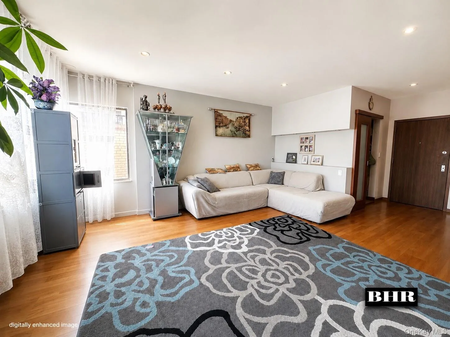 134 End Avenue, New York, NY, 2 Bedrooms Bedrooms, 5 Rooms Rooms,2 BathroomsBathrooms,Residential Sale,For Rent,End,0,1001403 134 End Avenue, New York, NY, 2 Bedrooms Bedrooms, 5 Rooms Rooms,2 BathroomsBathrooms,Residential Sale,For Rent,End,0,1001403