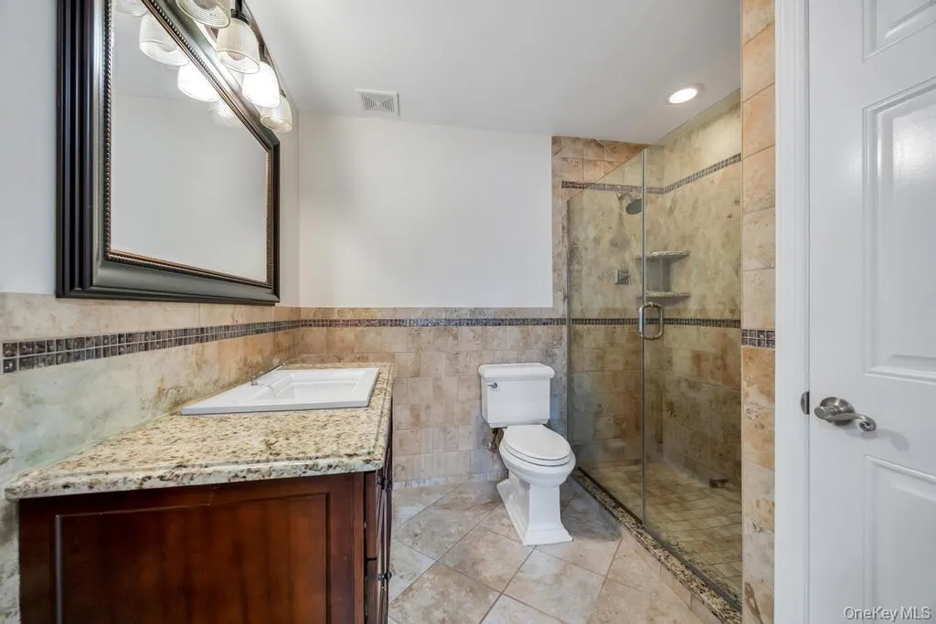 1153 Savoy Drive, Huntington, NY, 2 Bedrooms Bedrooms, 6 Rooms Rooms,2 BathroomsBathrooms,Residential,For Rent,Savoy,0,1001407 1153 Savoy Drive, Huntington, NY, 2 Bedrooms Bedrooms, 6 Rooms Rooms,2 BathroomsBathrooms,Residential,For Rent,Savoy,0,1001407