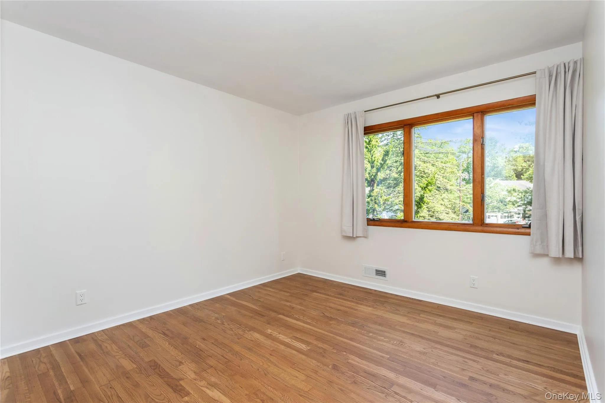 9 Marlene Court, Rye City, NY, 4 Bedrooms Bedrooms, 9 Rooms Rooms,3 BathroomsBathrooms,Residential Lease,For Rent,Marlene,0,1001409 9 Marlene Court, Rye City, NY, 4 Bedrooms Bedrooms, 9 Rooms Rooms,3 BathroomsBathrooms,Residential Lease,For Rent,Marlene,0,1001409
