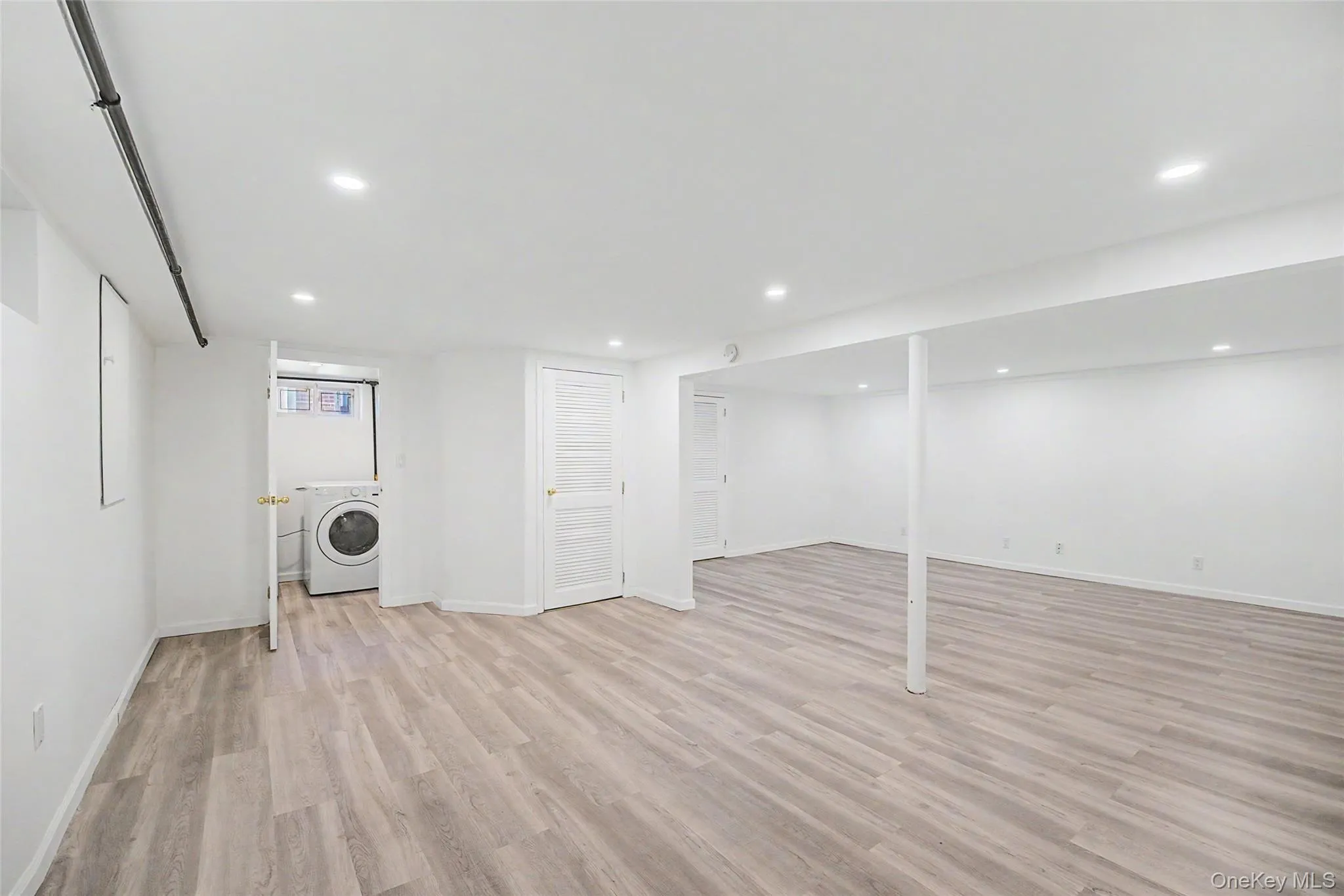 15 Hillvale Road, Oyster Bay, NY, 4 Bedrooms Bedrooms, 7 Rooms Rooms,3 BathroomsBathrooms,Residential,For Rent,Hillvale,0,1001415 15 Hillvale Road, Oyster Bay, NY, 4 Bedrooms Bedrooms, 7 Rooms Rooms,3 BathroomsBathrooms,Residential,For Rent,Hillvale,0,1001415
