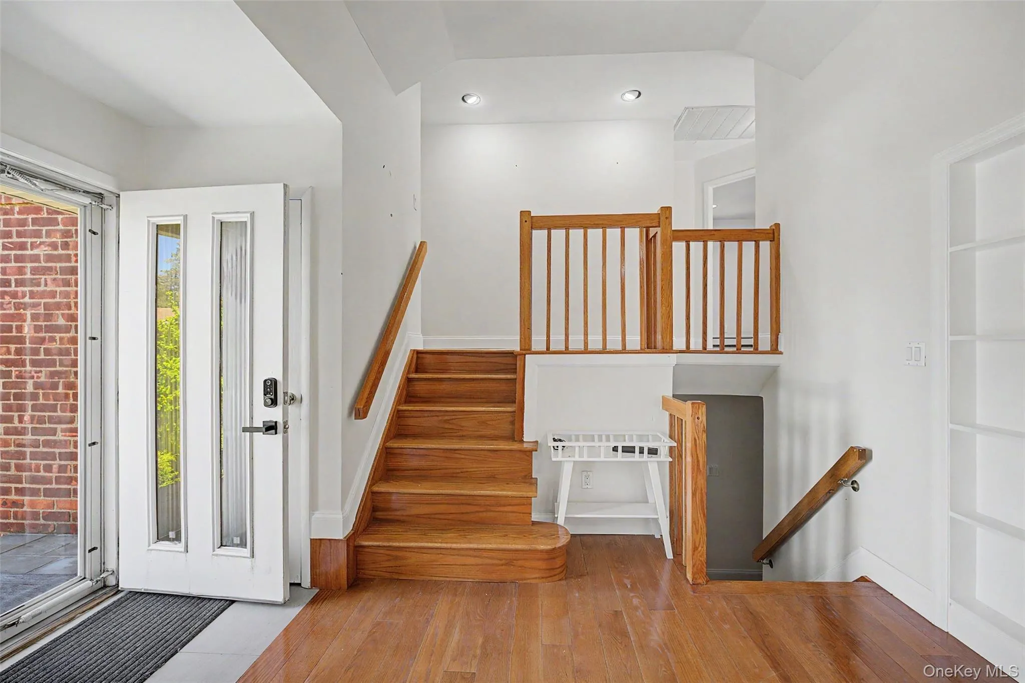 15 Hillvale Road, Oyster Bay, NY, 4 Bedrooms Bedrooms, 7 Rooms Rooms,3 BathroomsBathrooms,Residential,For Rent,Hillvale,0,1001415 15 Hillvale Road, Oyster Bay, NY, 4 Bedrooms Bedrooms, 7 Rooms Rooms,3 BathroomsBathrooms,Residential,For Rent,Hillvale,0,1001415