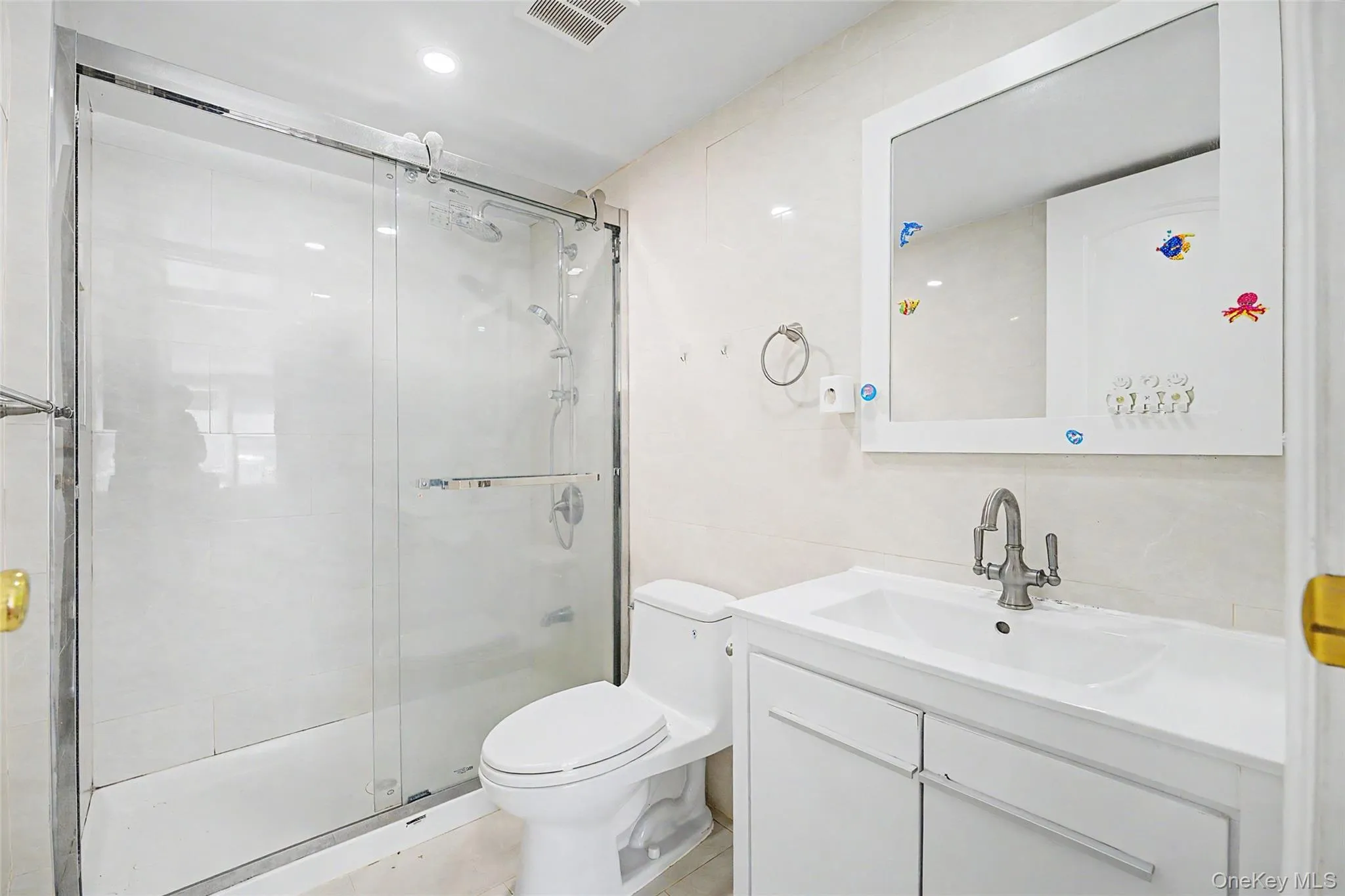 15 Hillvale Road, Oyster Bay, NY, 4 Bedrooms Bedrooms, 7 Rooms Rooms,3 BathroomsBathrooms,Residential,For Rent,Hillvale,0,1001415 15 Hillvale Road, Oyster Bay, NY, 4 Bedrooms Bedrooms, 7 Rooms Rooms,3 BathroomsBathrooms,Residential,For Rent,Hillvale,0,1001415