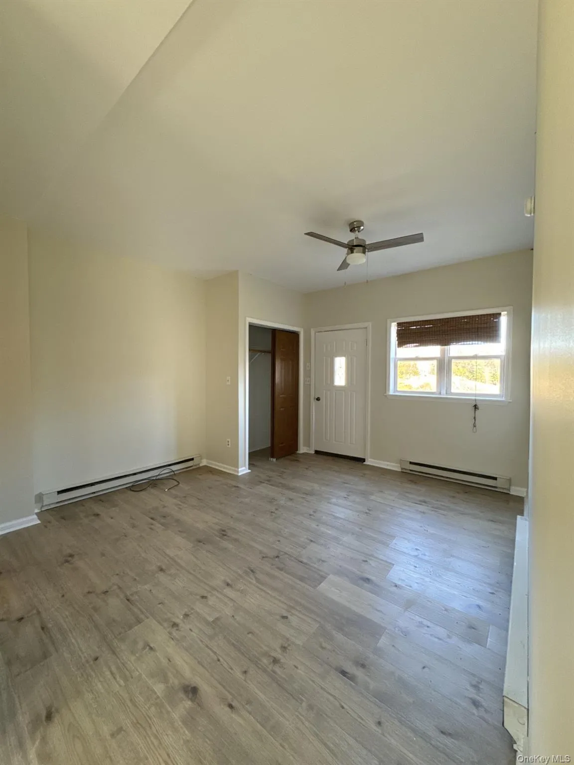 400 Round Lake Road, Rhinebeck, NY, 1 Bedroom Bedrooms, 5 Rooms Rooms,1 BathroomBathrooms,Residential Lease,For Rent,Round Lake,0,1001417 400 Round Lake Road, Rhinebeck, NY, 1 Bedroom Bedrooms, 5 Rooms Rooms,1 BathroomBathrooms,Residential Lease,For Rent,Round Lake,0,1001417