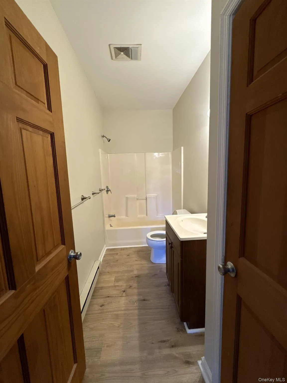 400 Round Lake Road, Rhinebeck, NY, 1 Bedroom Bedrooms, 5 Rooms Rooms,1 BathroomBathrooms,Residential Lease,For Rent,Round Lake,0,1001417 400 Round Lake Road, Rhinebeck, NY, 1 Bedroom Bedrooms, 5 Rooms Rooms,1 BathroomBathrooms,Residential Lease,For Rent,Round Lake,0,1001417