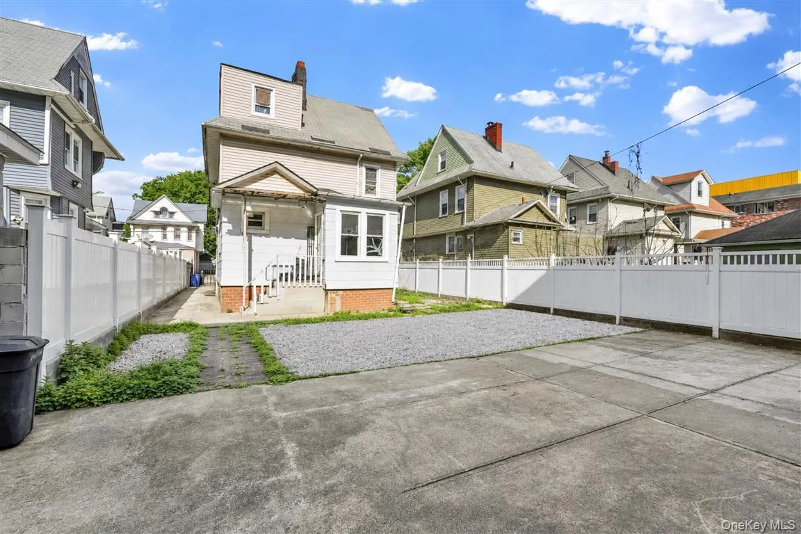 86-16 120th Street, New York, NY, 5 Bedrooms Bedrooms, 8 Rooms Rooms,4 BathroomsBathrooms,Residential Sale,For Rent,120th,0,1001419 86-16 120th Street, New York, NY, 5 Bedrooms Bedrooms, 8 Rooms Rooms,4 BathroomsBathrooms,Residential Sale,For Rent,120th,0,1001419