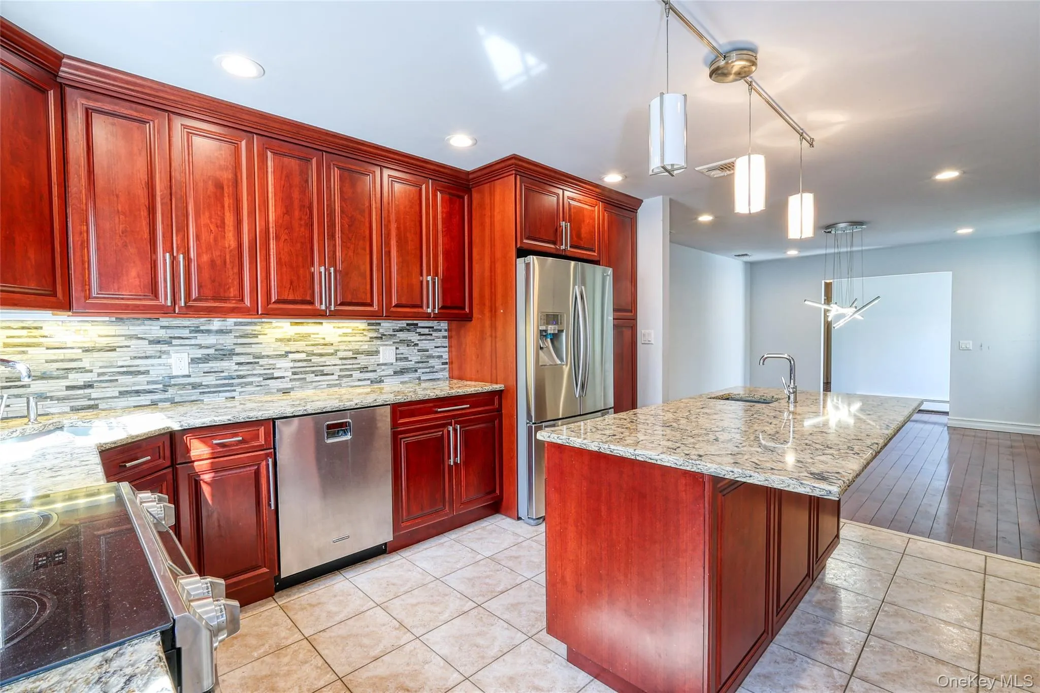 20 Valley Drive, Brookhaven, NY, 3 Bedrooms Bedrooms, 10 Rooms Rooms,3 BathroomsBathrooms,Residential,For Rent,Valley,0,1001427 20 Valley Drive, Brookhaven, NY, 3 Bedrooms Bedrooms, 10 Rooms Rooms,3 BathroomsBathrooms,Residential,For Rent,Valley,0,1001427