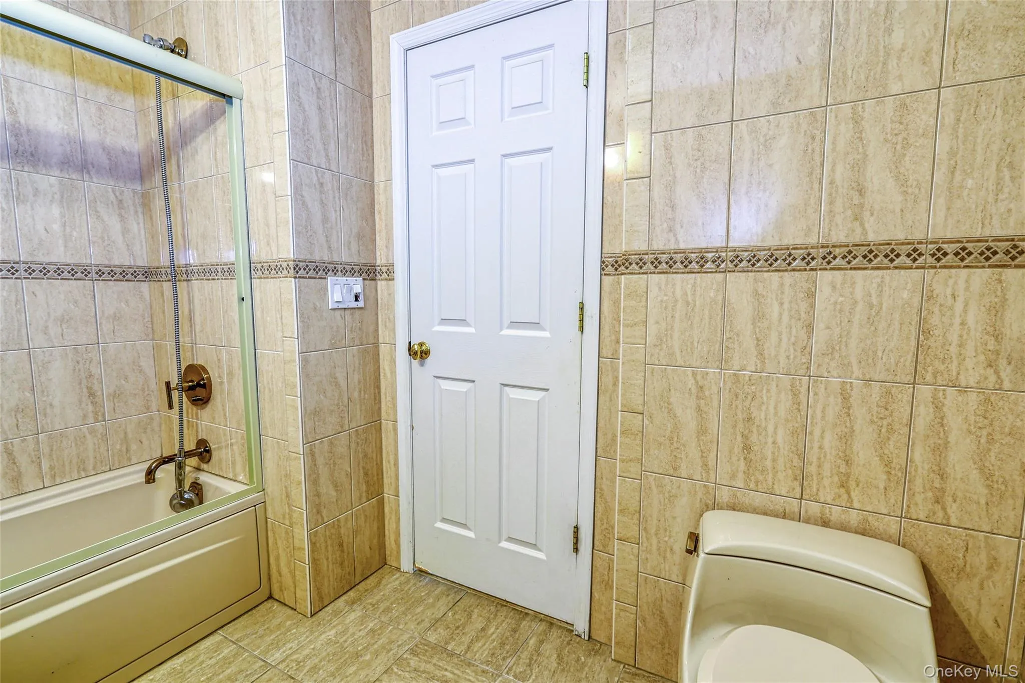 20 Valley Drive, Brookhaven, NY, 3 Bedrooms Bedrooms, 10 Rooms Rooms,3 BathroomsBathrooms,Residential,For Rent,Valley,0,1001427 20 Valley Drive, Brookhaven, NY, 3 Bedrooms Bedrooms, 10 Rooms Rooms,3 BathroomsBathrooms,Residential,For Rent,Valley,0,1001427