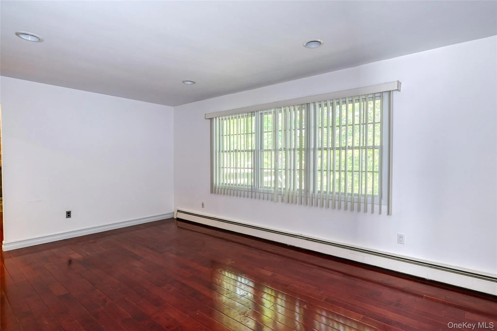 20 Valley Drive, Brookhaven, NY, 3 Bedrooms Bedrooms, 10 Rooms Rooms,3 BathroomsBathrooms,Residential,For Rent,Valley,0,1001427 20 Valley Drive, Brookhaven, NY, 3 Bedrooms Bedrooms, 10 Rooms Rooms,3 BathroomsBathrooms,Residential,For Rent,Valley,0,1001427